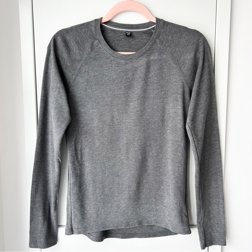 Uniqlo dark grey heattech fleece long sleeve top